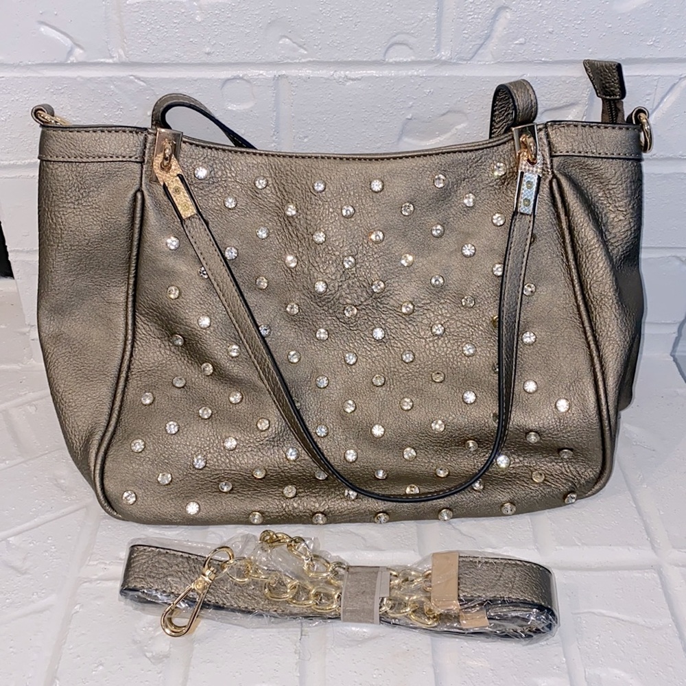 Buckle sparky purse